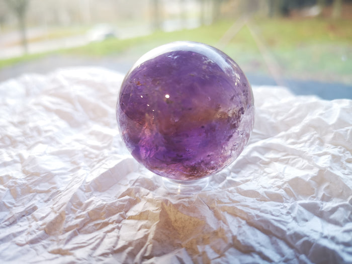 Earthstore® Ametrine sphere (Amethyst & Citrine) Grade A - Bolivia 97g (41mm)