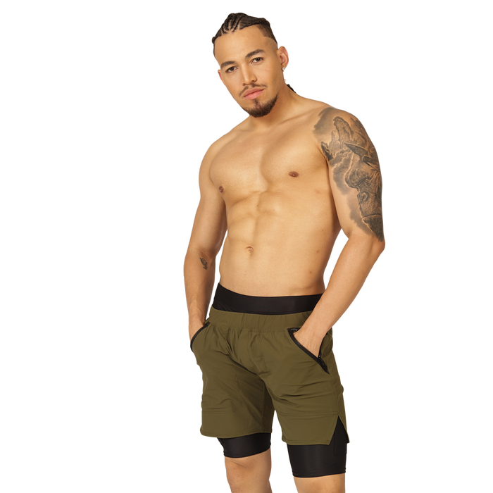 Sporty Green Short en modelo de Gigo Underwear