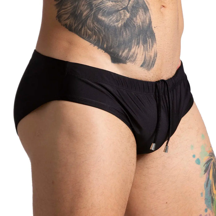 Brazilian Black Swim Brief vista posterior de Gigo Underwear