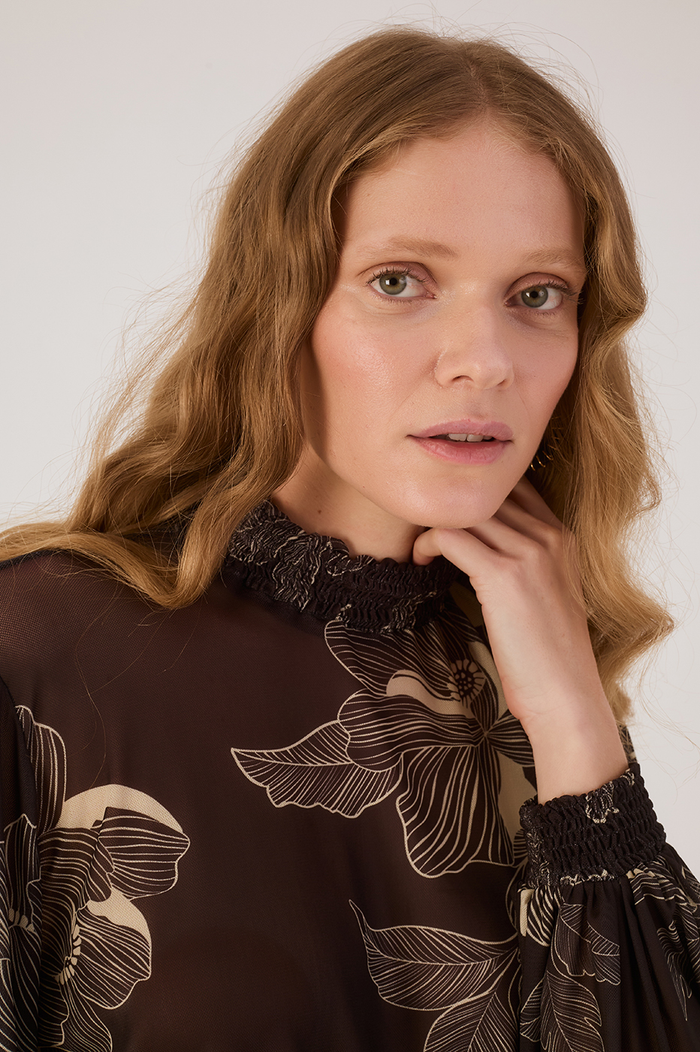 Brown Flora Elastic High Neck Waistline Tulle Blouse_4