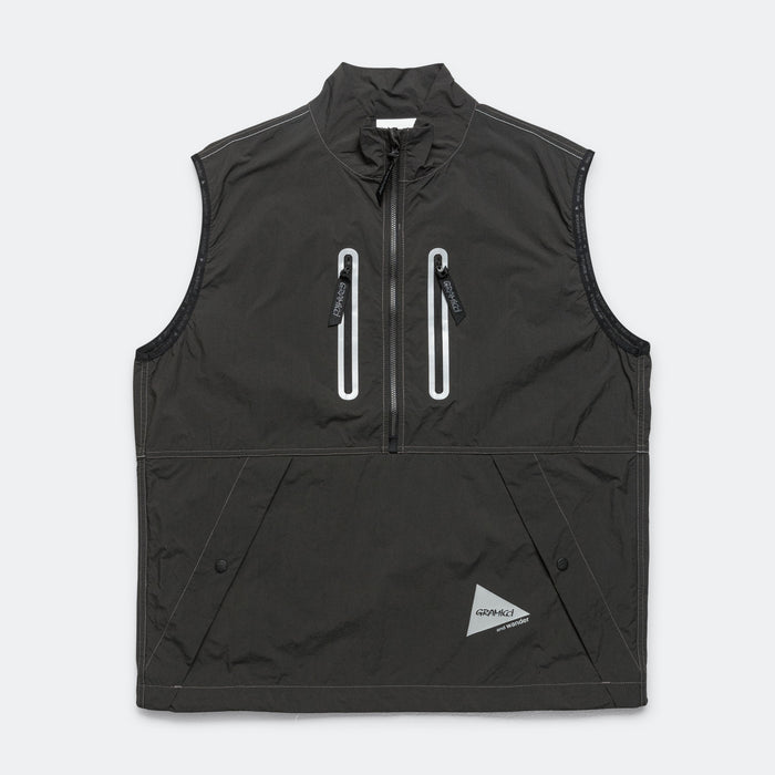 Brushed Nylon Vest x and wander - Charcoal