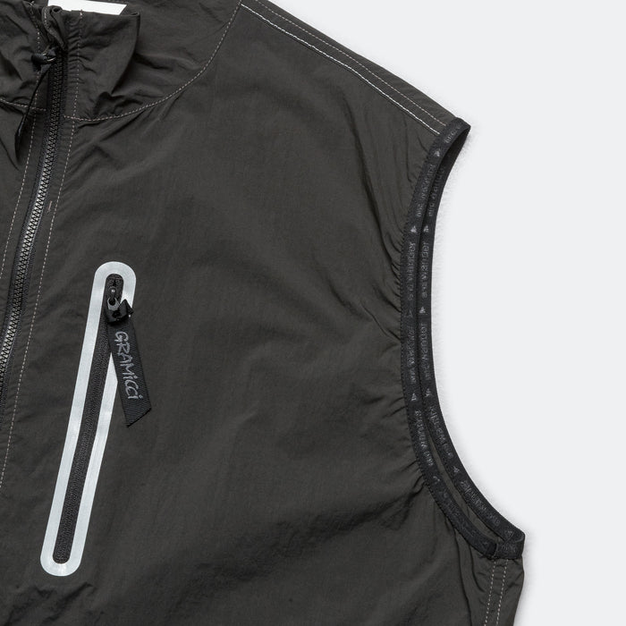 Brushed Nylon Vest x and wander - Charcoal