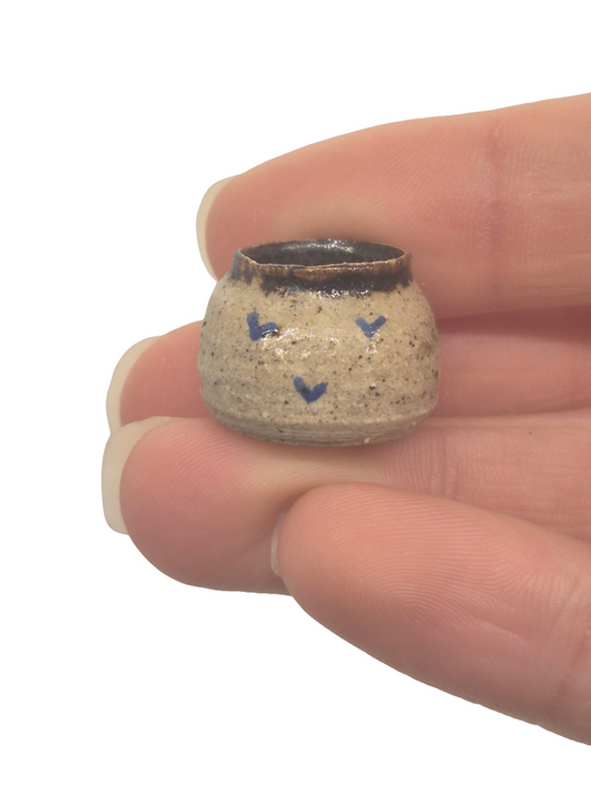 Elizabeth Chambers – Handmade Pottery Bowl or Vase with Handpainted Hearts