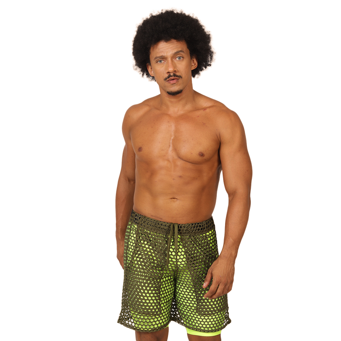 Fresh Yellow Short en modelo de Gigo Underwear
