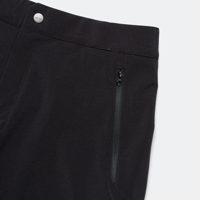 Gamma Lightweight 9" Short - Black