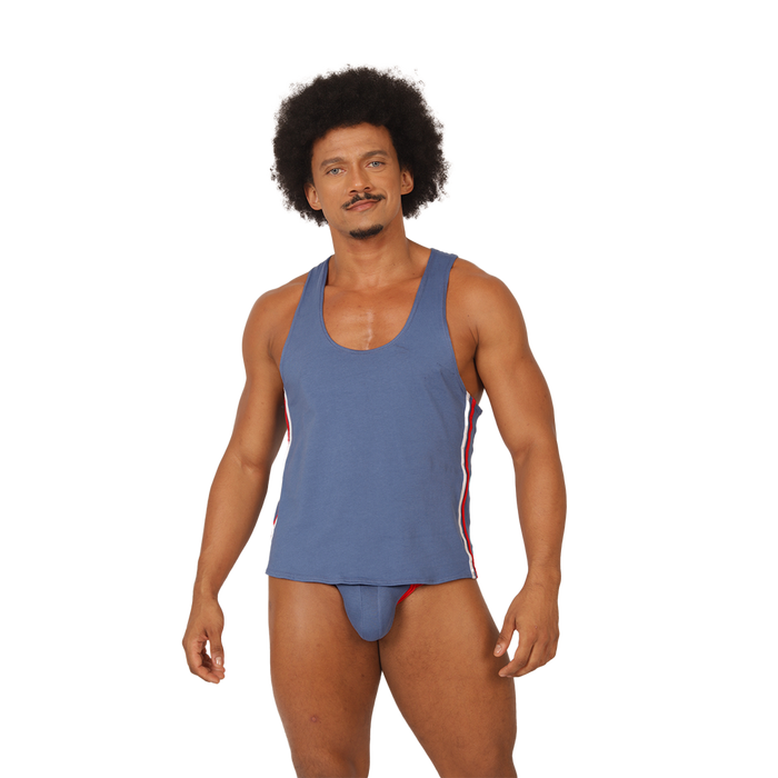 Garoto Blue Tank en modelo de Gigo Underwear
