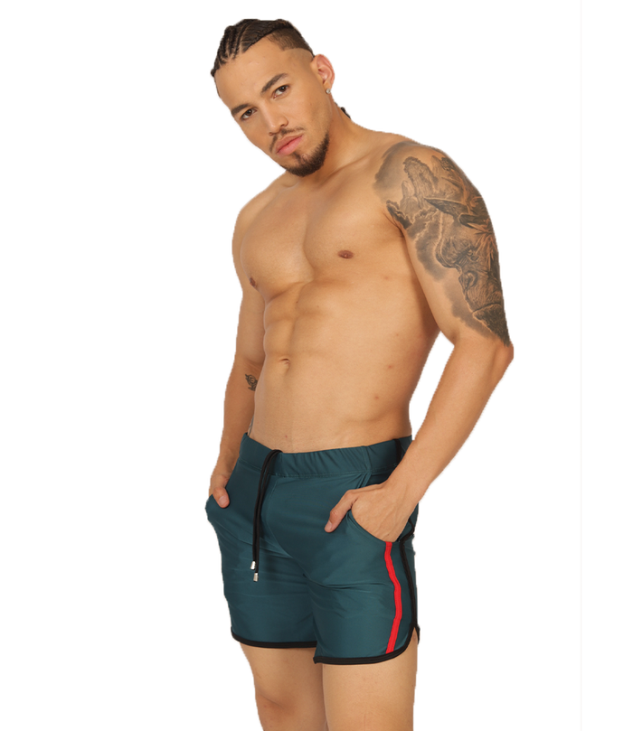 Nice Green Beachwear en modelo de Gigo Underwear